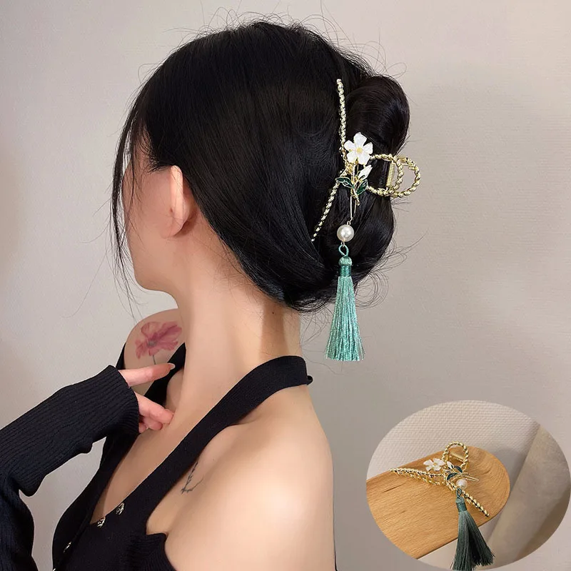 

The New Metal Flower Tassel Hair Clips Personality Fashion Elegant Hair Caught Sharks Clip Party Girl Jewelry Accessories gift