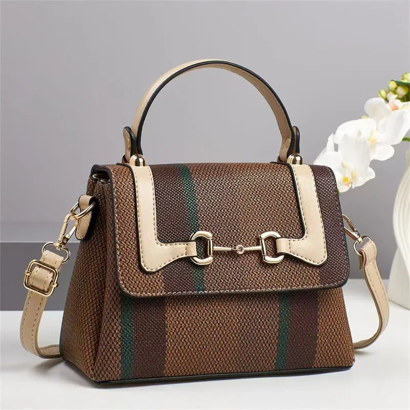 高品質のレディースメッセンジャーバッグ、有名なデザイナーのクラシックな人気デザインの女性用レザーショルダーバッグ