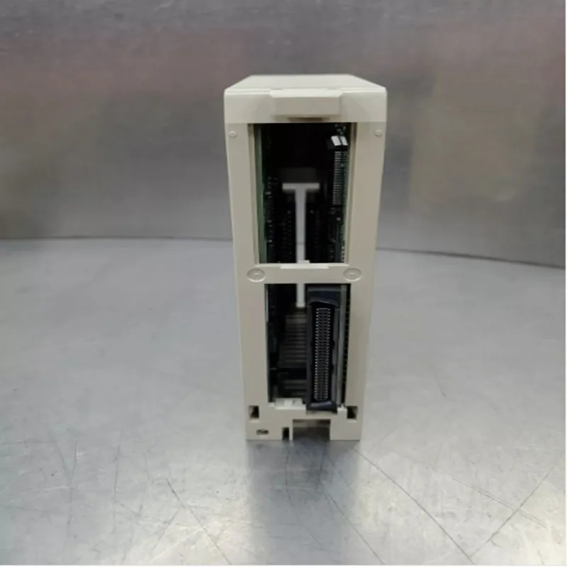 

New Original Module CS1G-CPU42H CS1W-OD211 CS1W-NC233 CS1W-FLN01 CS1W-OC211 CS1W-OD231-IAP CS1W-OD212 CS1W-OD262