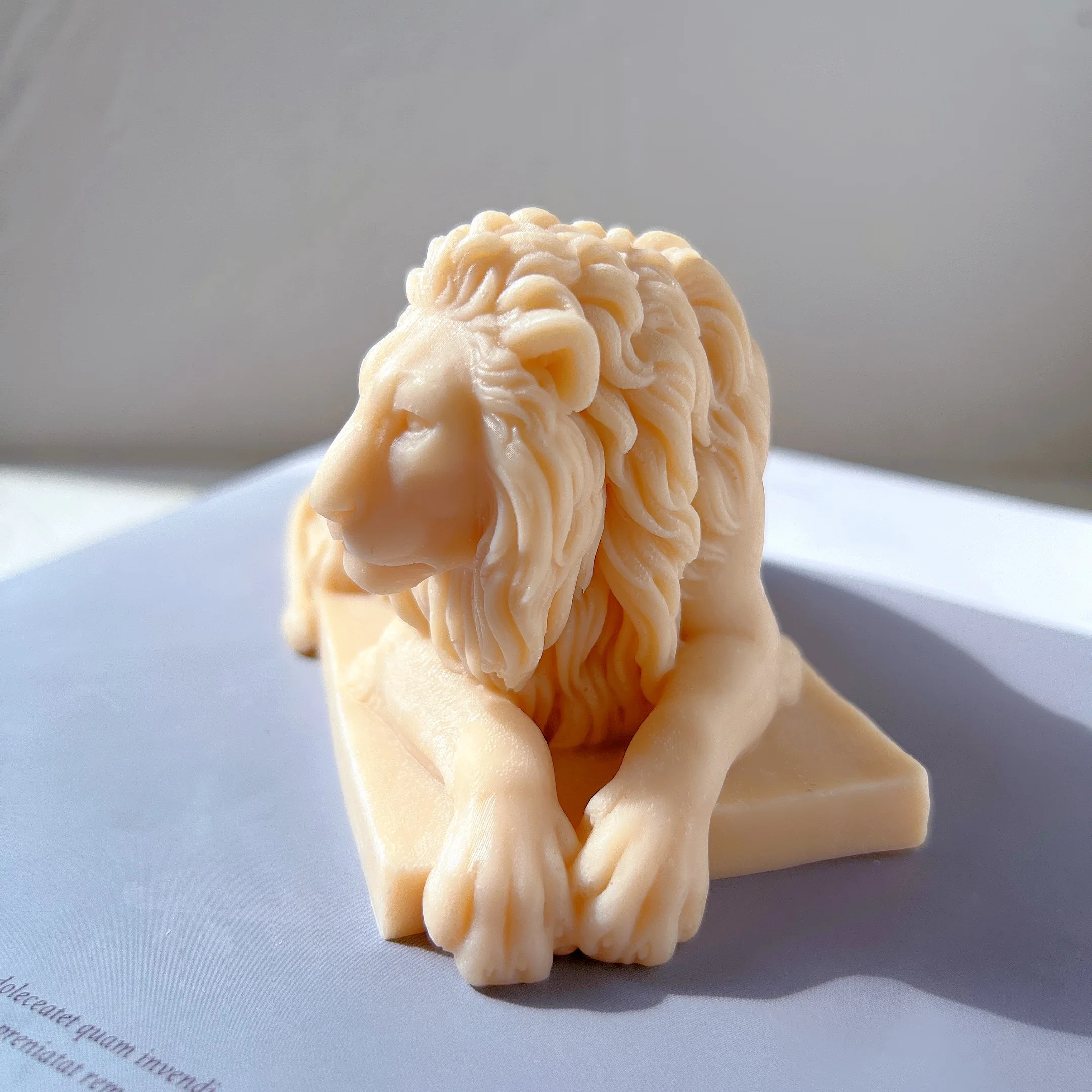 Molde de silicona de estatua de Animal 3D, escultura de León tumbado, decoración minimalista para el hogar, adorno de escritorio, molde de vela