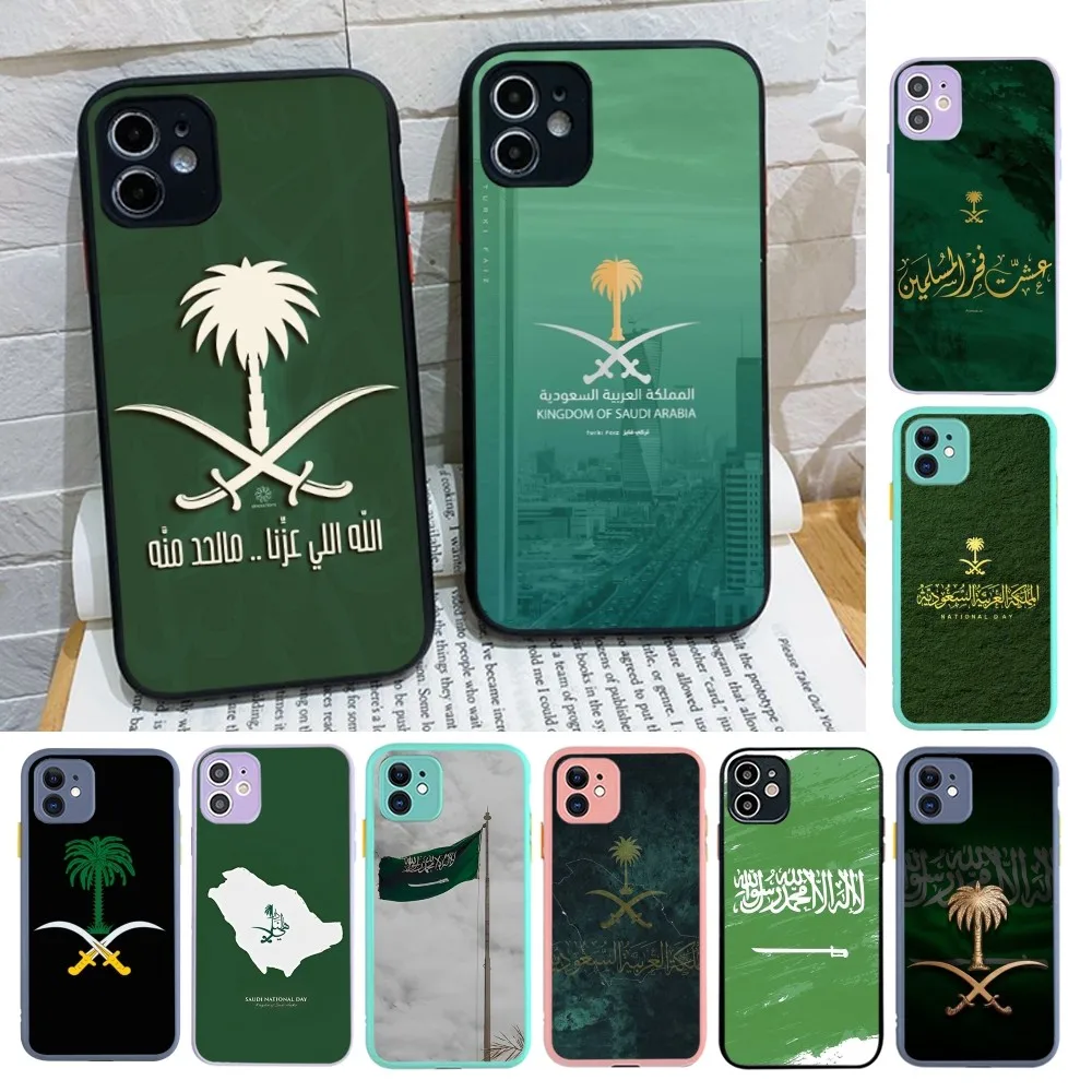 Etui na telefon z flagą Królestwa Arabii Saudyjskiej do iPhone\'a 14 X XR XS 7 8 Plus 11 12 13 pro MAX 13 mini Matowe, wstrząsoodporne etui