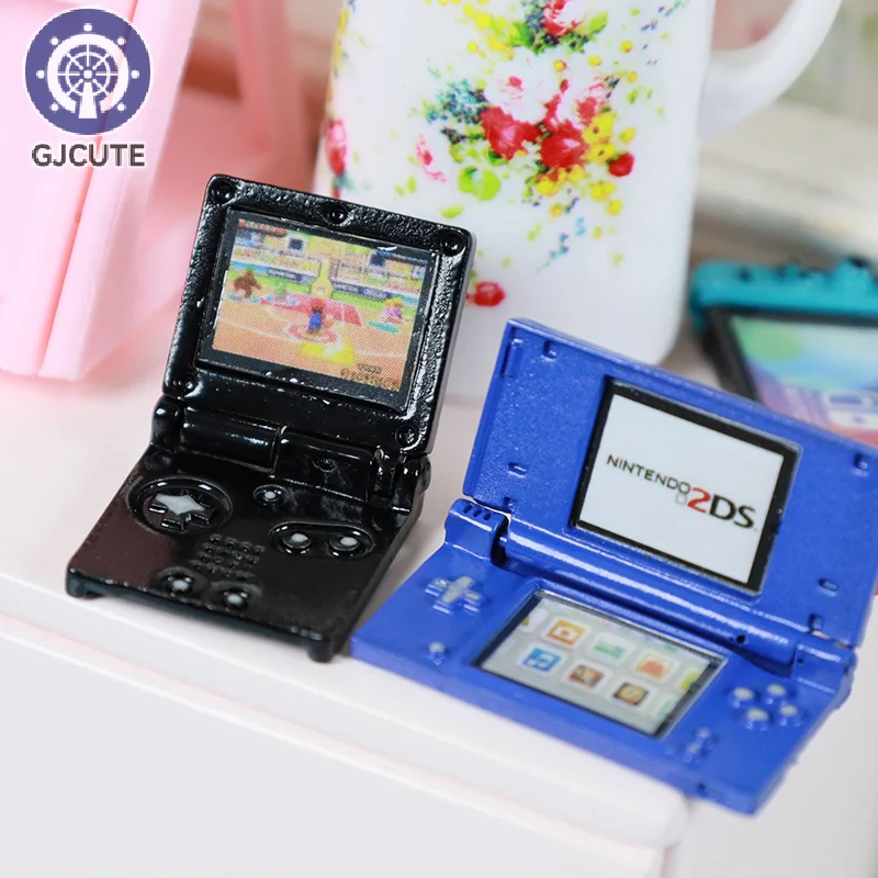 Dollhouse Compatible Miniature Game Console Model, Ideal for Decoration and Prop Photography