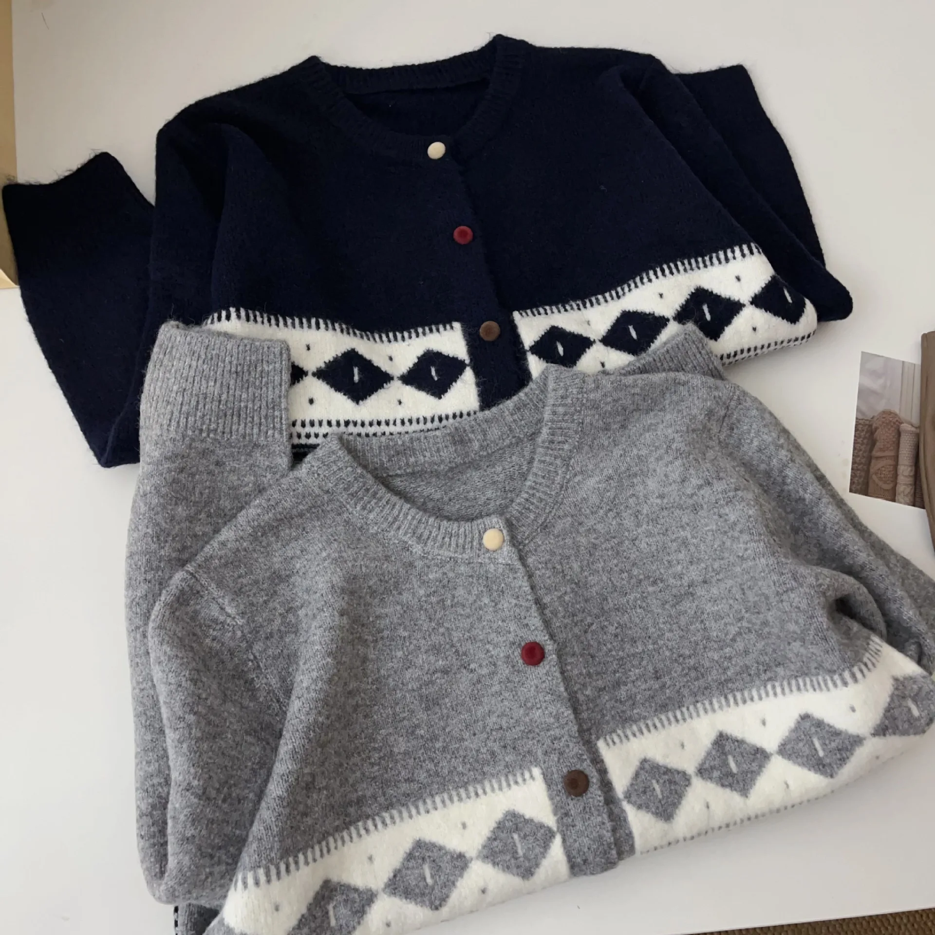 

Flocked Button Autumn Simple Knitted Cardigan For Women Loose Casual Top