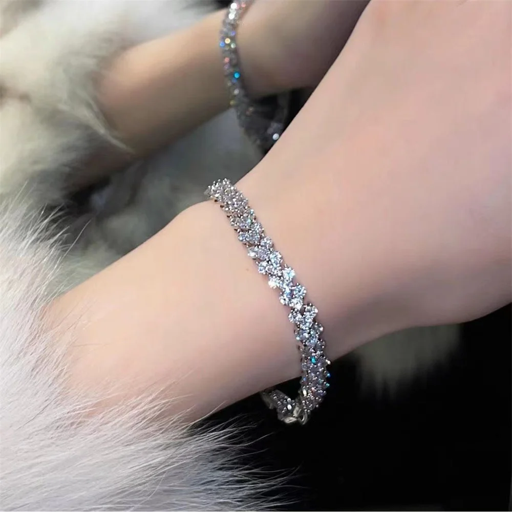 Luxury Fashion White Leaf Diamonds Crystal Bracelet for Women Elegance Zircon Bracelet Wedding Party  Accessories Jewelry Gift