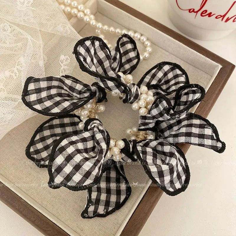 

New High-end Pearl Rubber Band Women's Hair Tie Rope Artistic Temperament Korean Style Simple Striped Headband