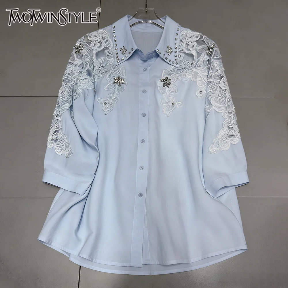 

TWOTWINSTYLE Light Blue Patchwork Lace Rhinestone Embellished Shirt for Lapel Three Quarter Sleeves for Office Commute KBL562064