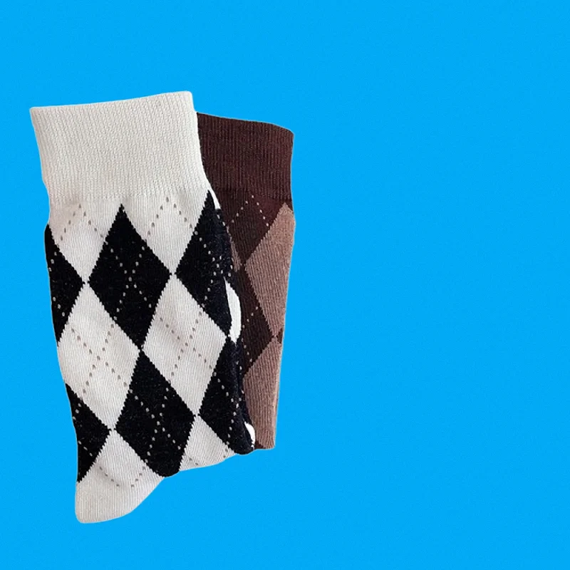 5/10 Paar hochwertige Damen Mittel rohr Baumwoll socken College-Stil vier Jahreszeiten lässige quadratische Socken Diamant gestapelte Socken