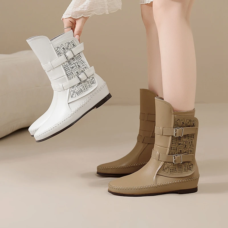 Novo couro feminino, couro bovino, fivela de cinto de metal com altura aumentada, salto médio, plus size e bezerro botas curtas da moda mahjong
