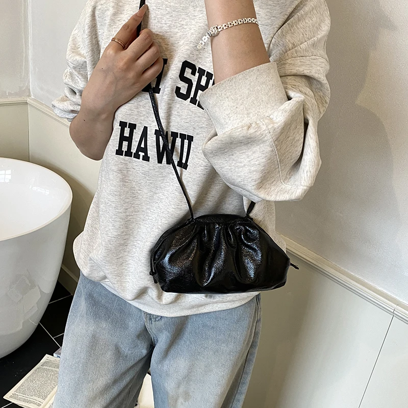 

Designer Elegant Diaper Bag For Women Luxury Crossbody Bag Minimalist Leather Tote Vintage Fashion Large Capacity Tote