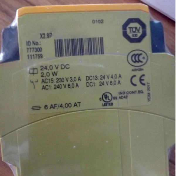 

777300 Реле безопасности для X29p 24 В Совершенно новый оригинальный точечный ПЛК