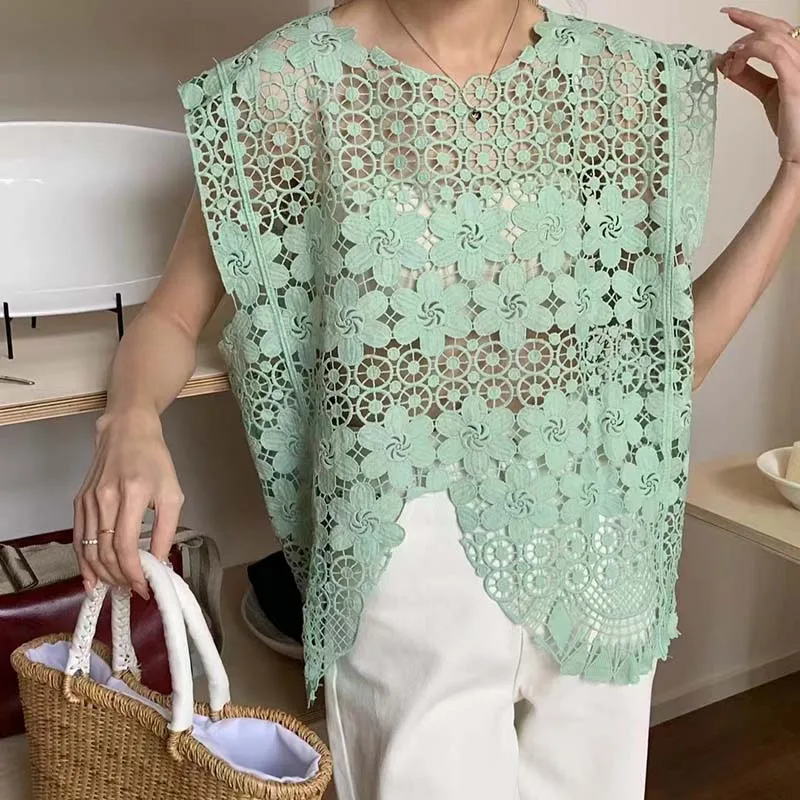Boring Honey Summer Fashion Hollow Out Blouse Women Loose Sleeveless Vest New Retro Irregular Outerwear Tank Top  Flower Design