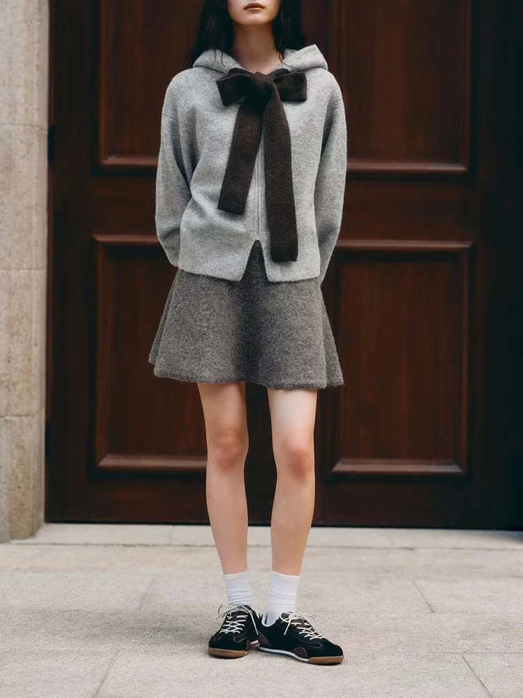 

Новая женская модная универсальная вязаная куртка с капюшоном и длинными рукавами на молнии в европейском стиле с бантом