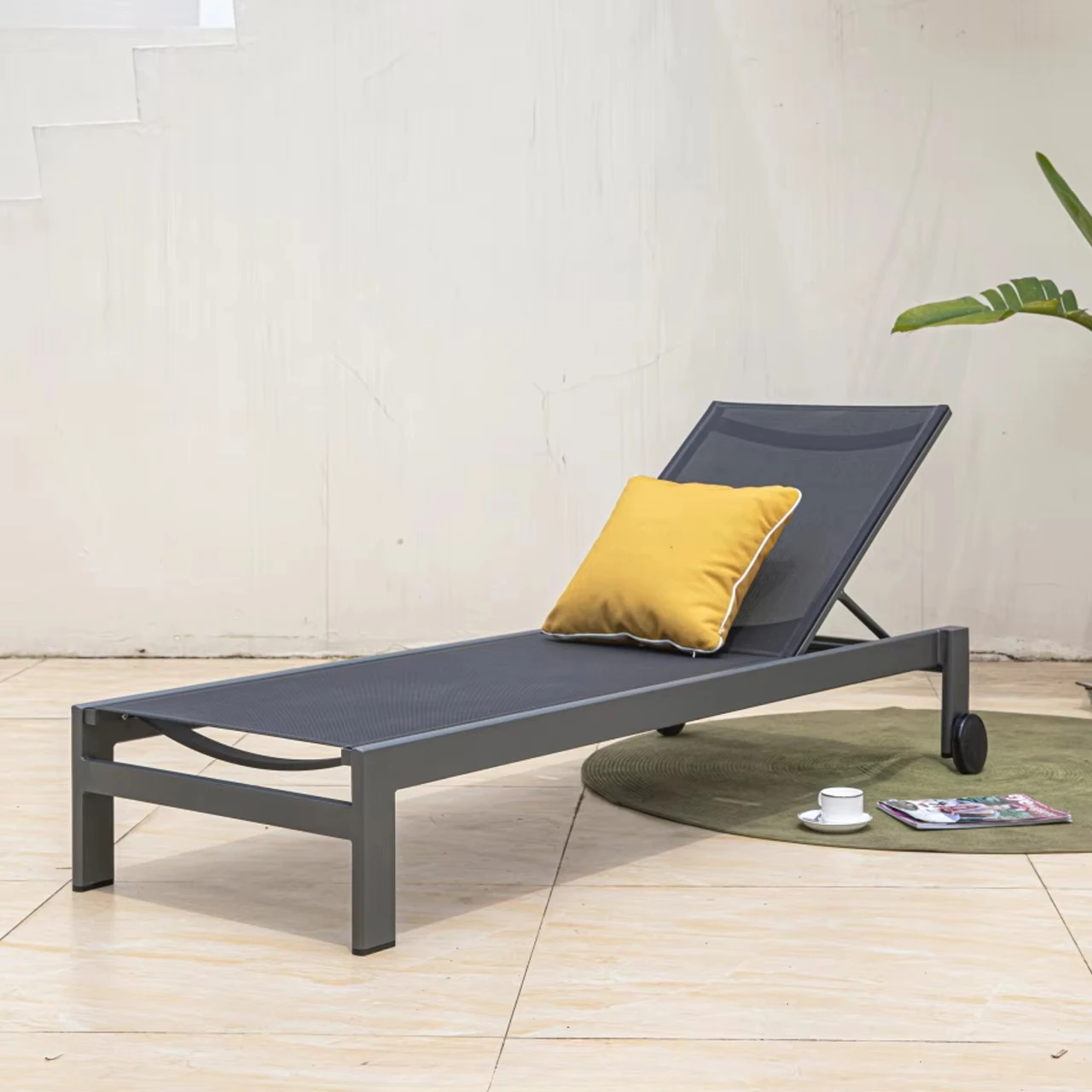 dg- Follina Sun Bed Lounger Outdoor Day Bed for Beach Patio Garden