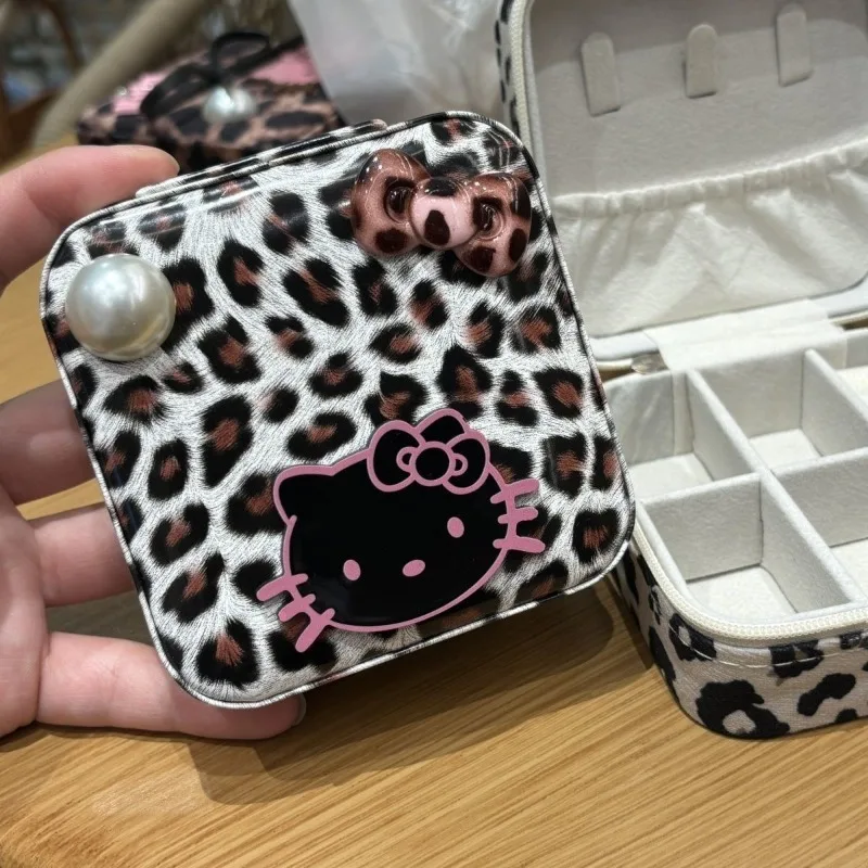 

Шкатулка для украшений Sanrio Hello Kitty с леопардовым принтом, большая вместимость, для колец, серег, ожерелий, мультяшный дизайн, портативная, для путешествий, органайзер, подарок