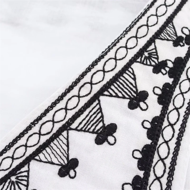 KEYANKETIAN Summer New Women's Embroidery Waistcoat Vest Retro style V-Neck Single Breasted Sleeveless Crop Top Thin Camisole