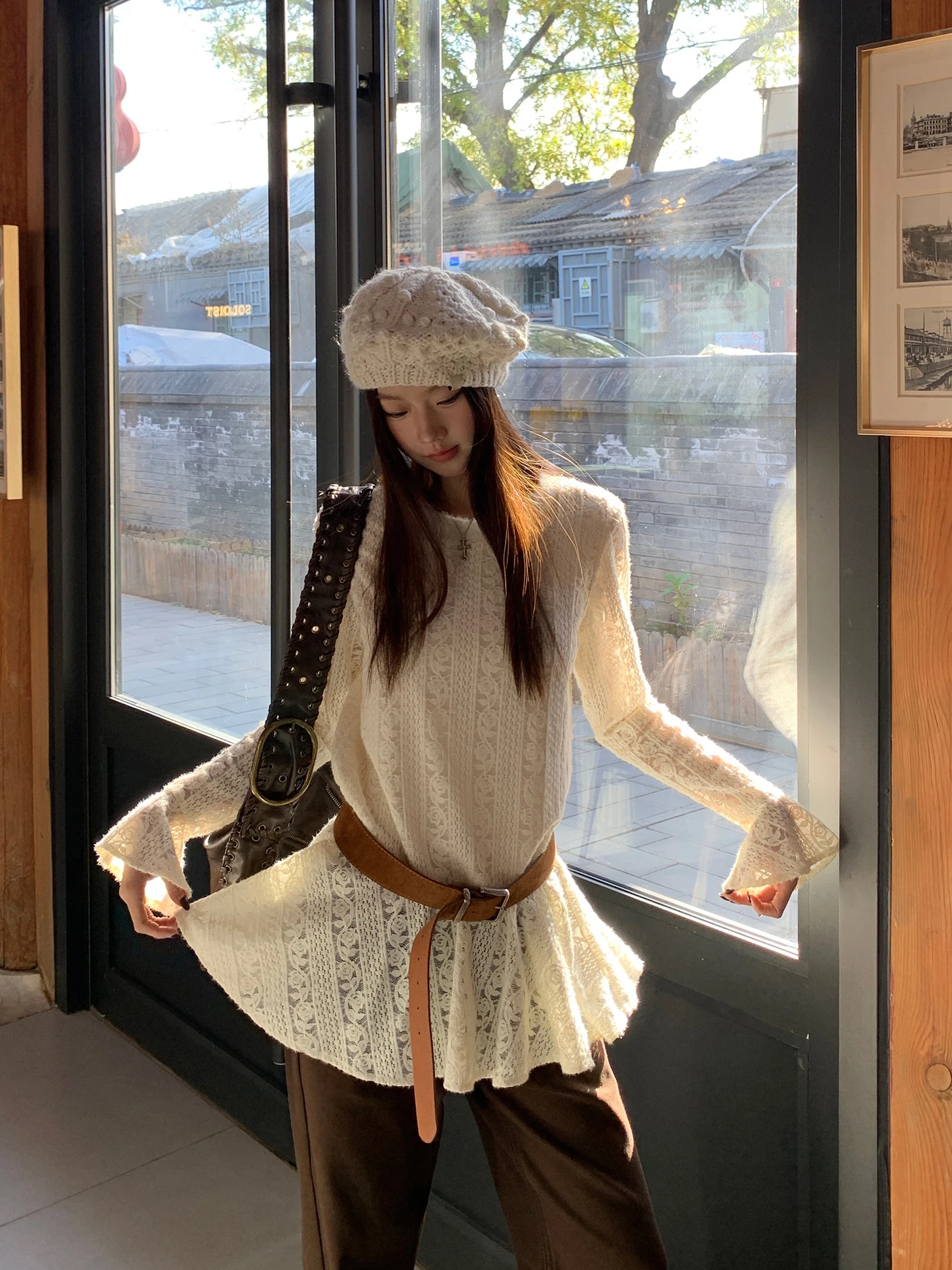 

Red Celebri Club Women's Long Sve T-irt Mid-Length Lace Trim Fit Inner Wear Base irt Commute Sle Winter Season