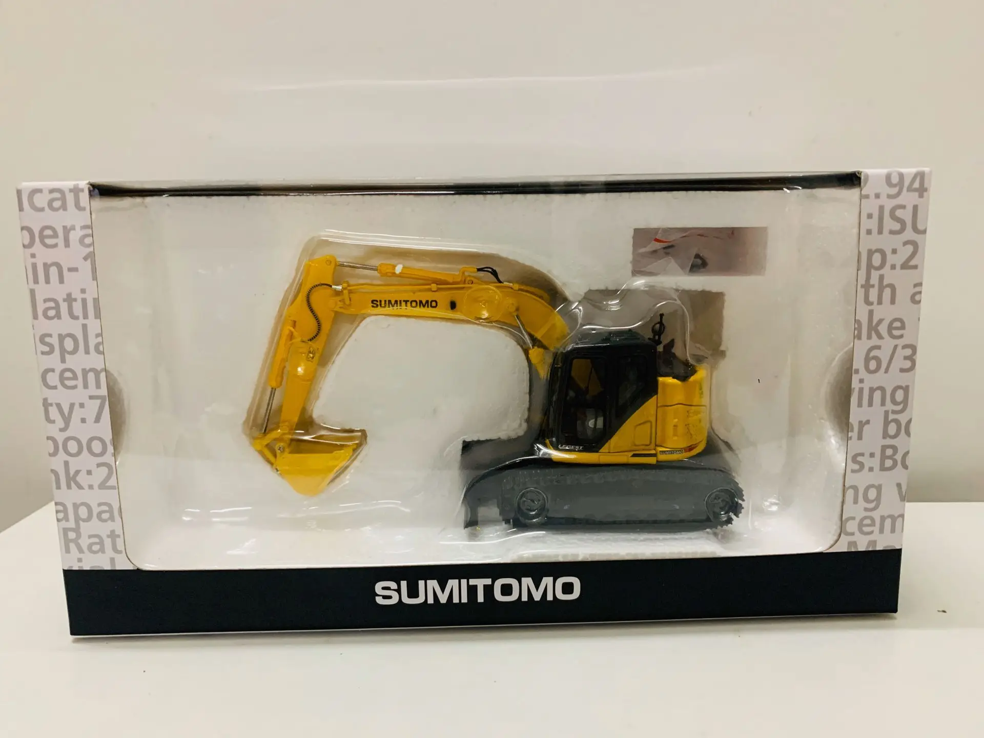 Sumitomo SH135X Hydraulic Excavator Engineering Vehicle 1:50 Scale DieCast Model New in Box