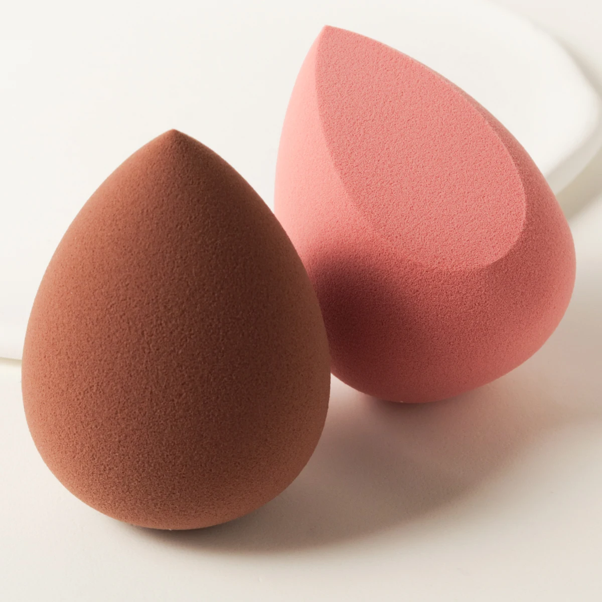 2pcs beauty eggs, non latex makeup sponge, dry and wet dual-use, suitable for liquid powder of powder cream