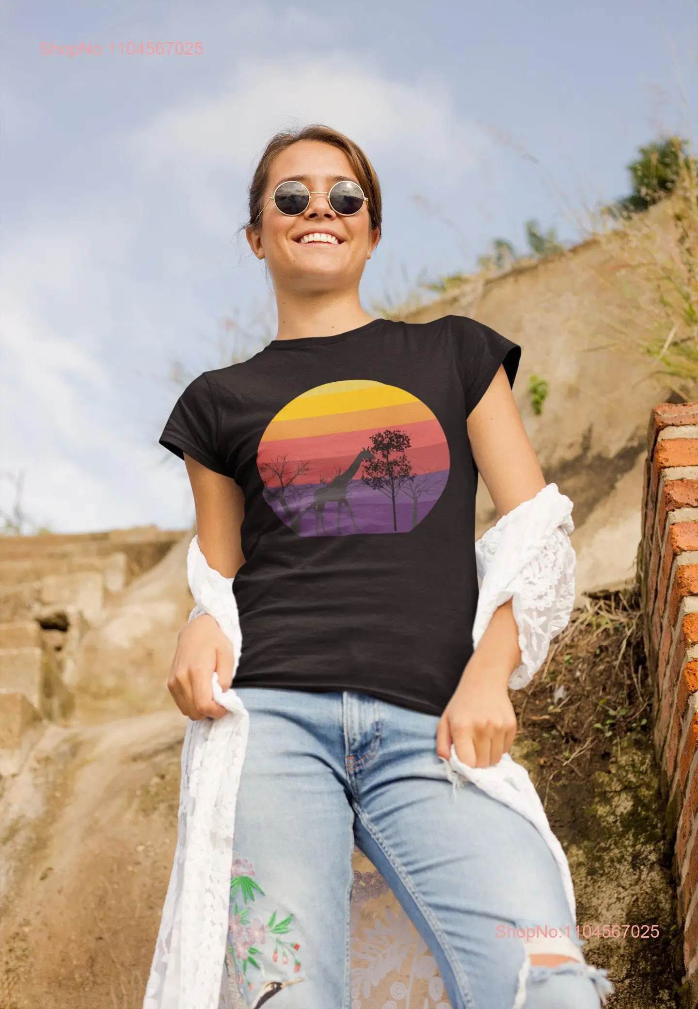 

Vintage Retro Sunset Giraffe silhouette shirt Just a girl who loves giraffes T lovers long or short sleeves
