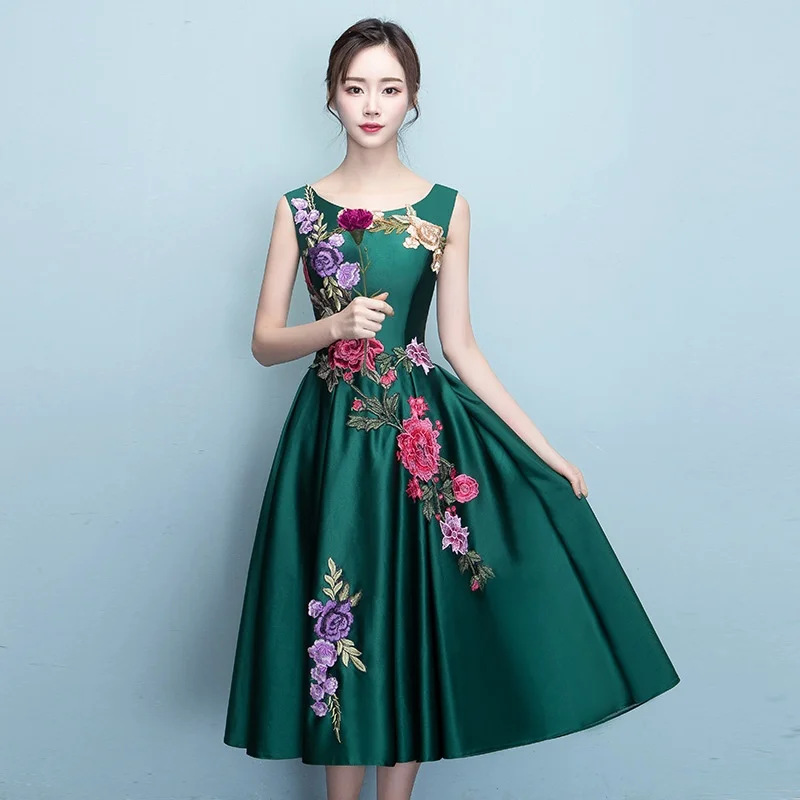 

Ele een Slimming Women's Dr 2024 New Summer Faionable Host Ball Gown Suitable for Various Ocns like Partie...