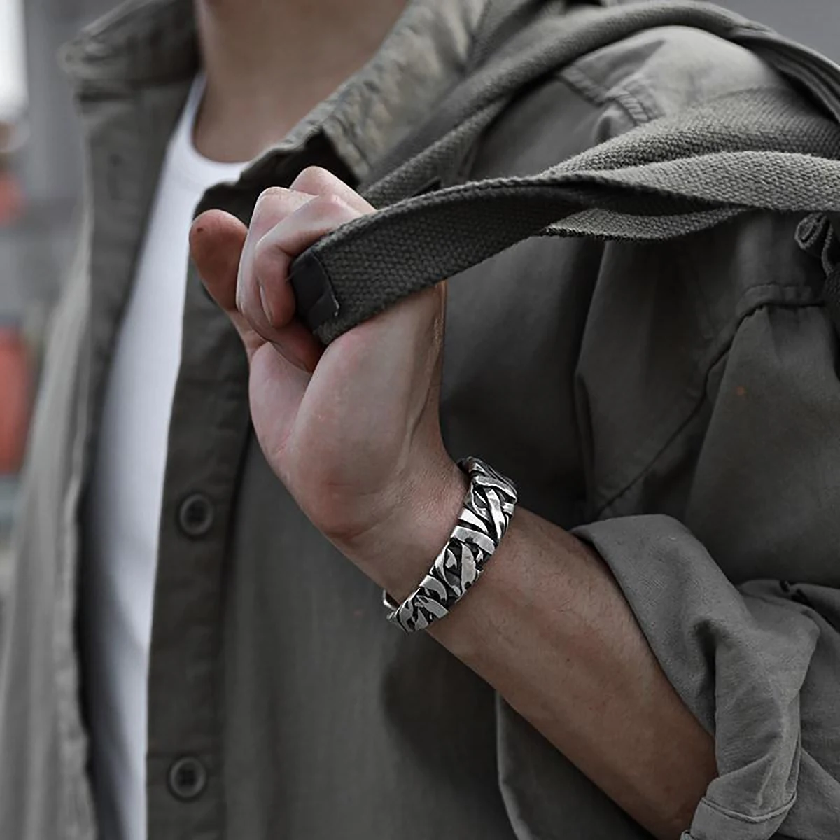 Retro C-shaped Braided Alloy Men Bracelet Silver Color Simple Cuff Bracelet Fashion Jewelry Accessory image 3