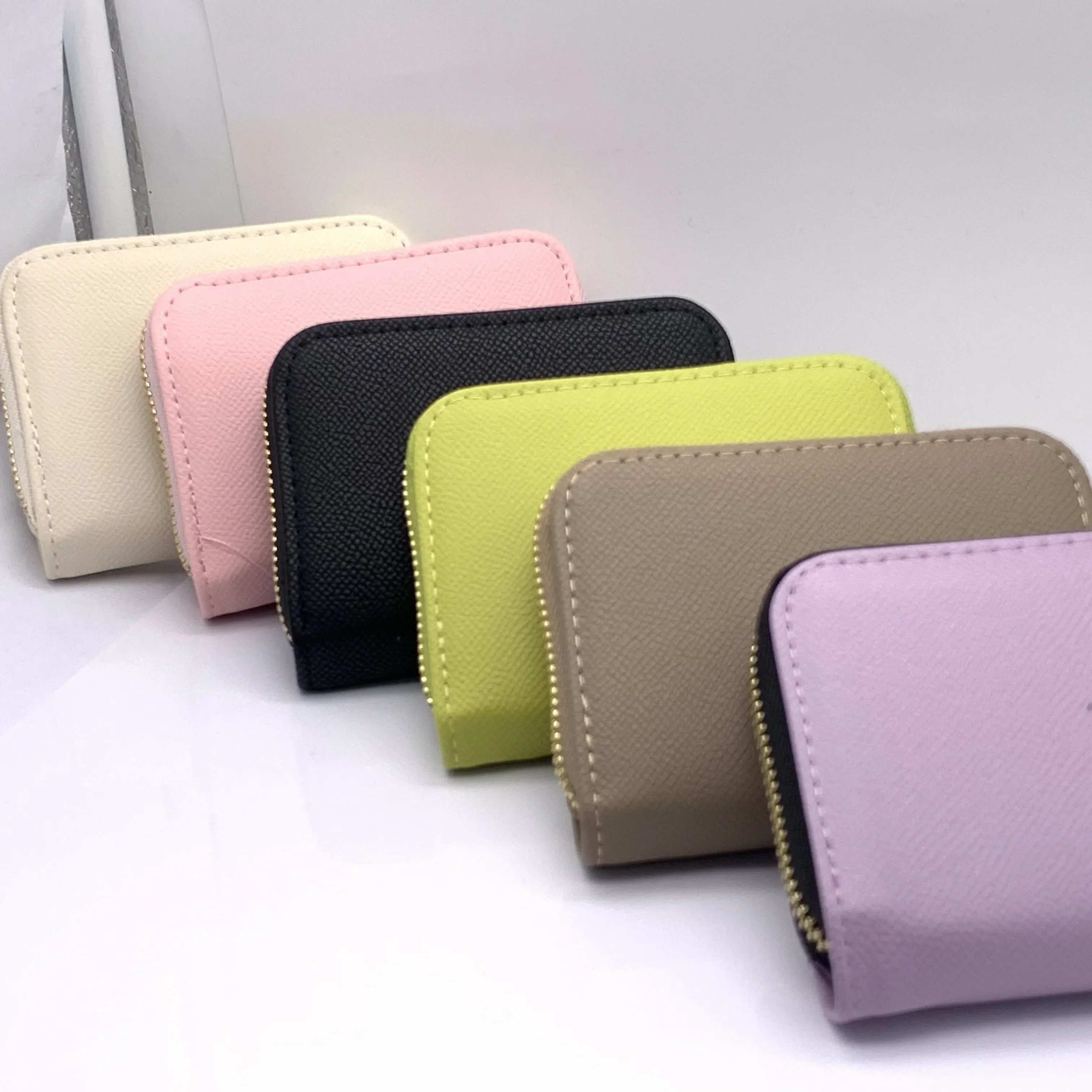 2024 Bolso Carralero La Nuevo Audree Moda Cartera simple Tamaño del bolso de lujo