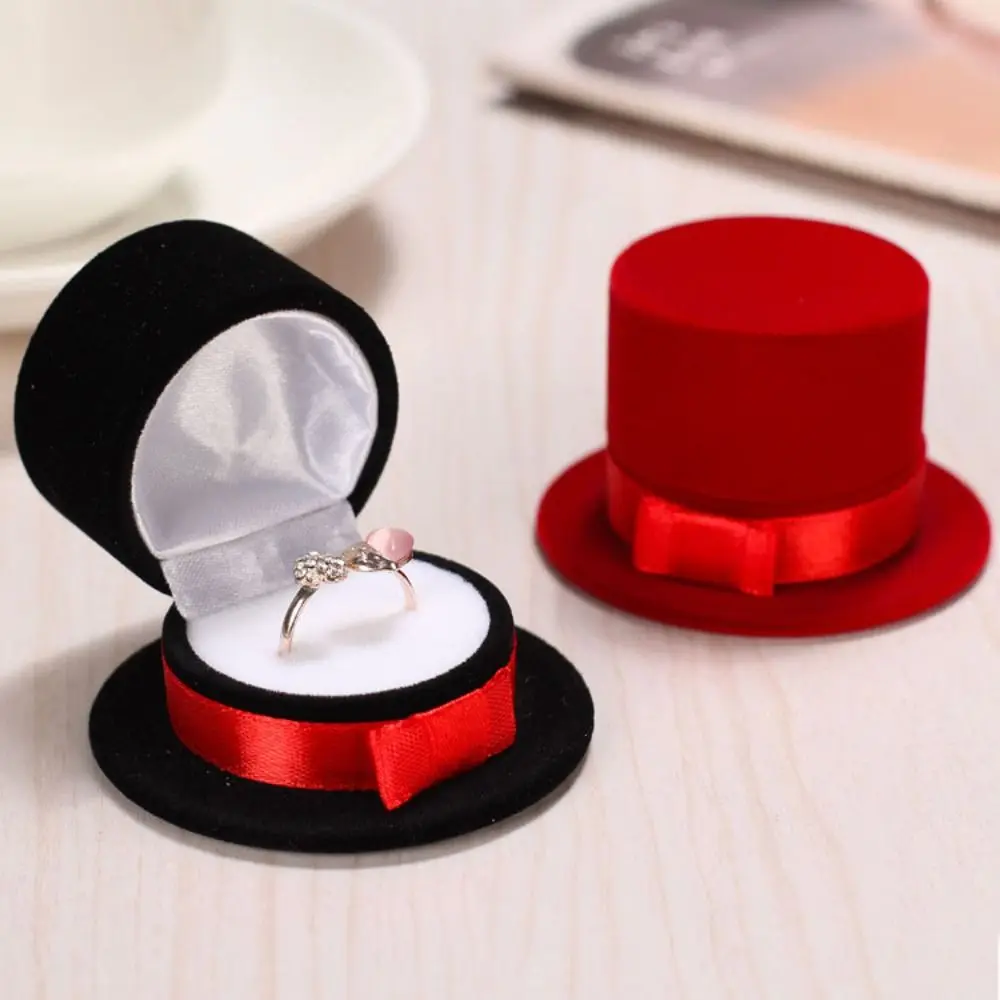 Funny Dustyproof Hat Velvet Ring Holder Space Saving Portable Jewelry Display Box Organizer Case Ring Bearer Box Valentine's Day