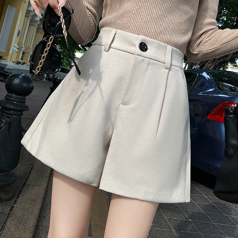 Fall Winter Woolen Shorts Women 2024 New Elastic Waist Wide Leg Loose Casual Shorts Female Fashion Boot Shorts Pocket Shorts