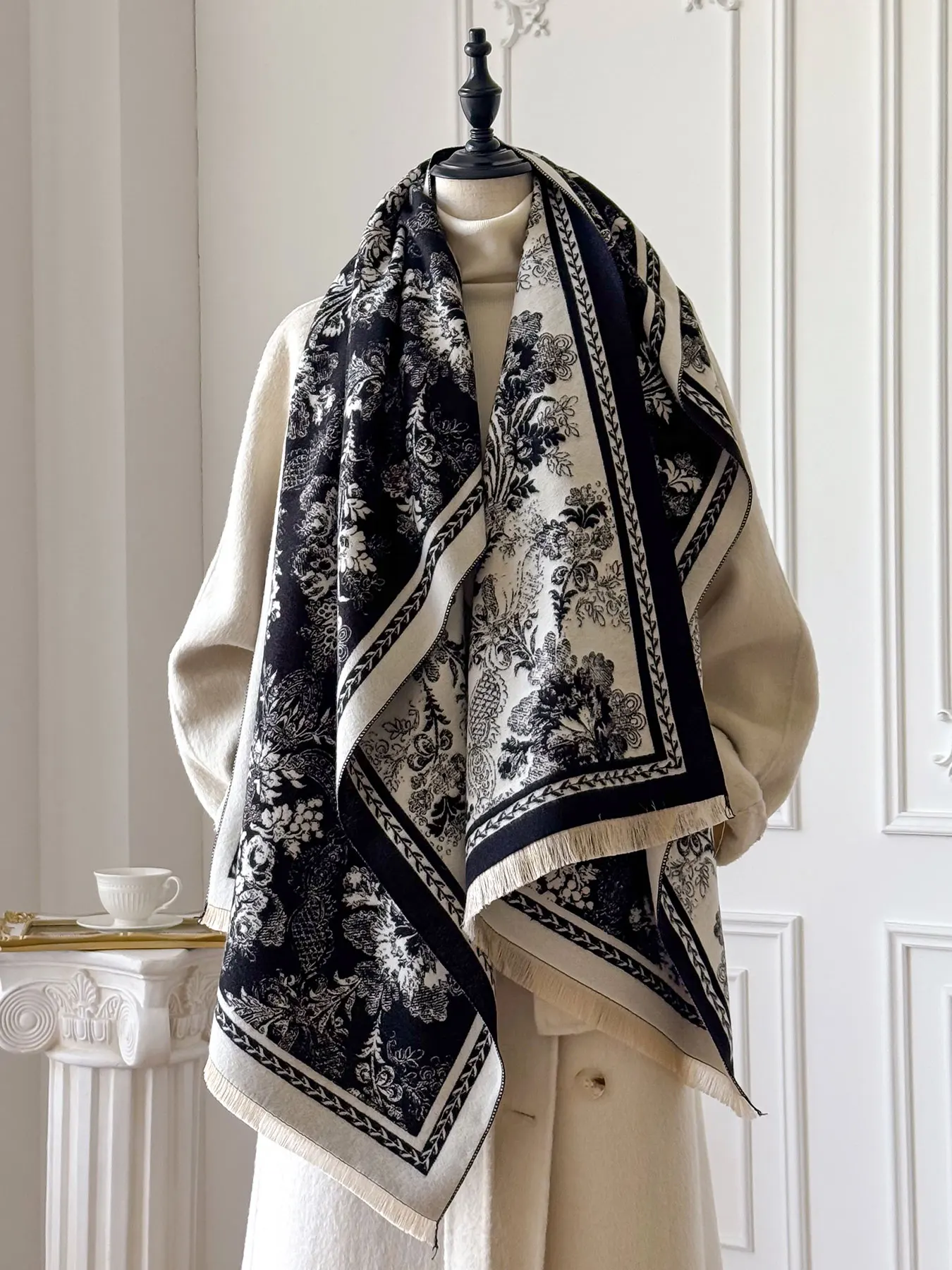 

Роскошные зимние накидки из искусственного кашемира для женщин, 2024, теплый шарф, шаль из пашмины, одеяло, дорожное пончо, палантины