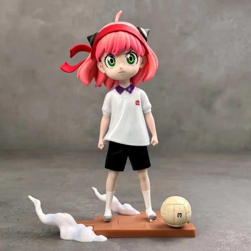 

Bandai Beautiful Girls Handle Spies Pass The Family Football Ania Scenery Products Anime Animation Peripheral Models Decorations