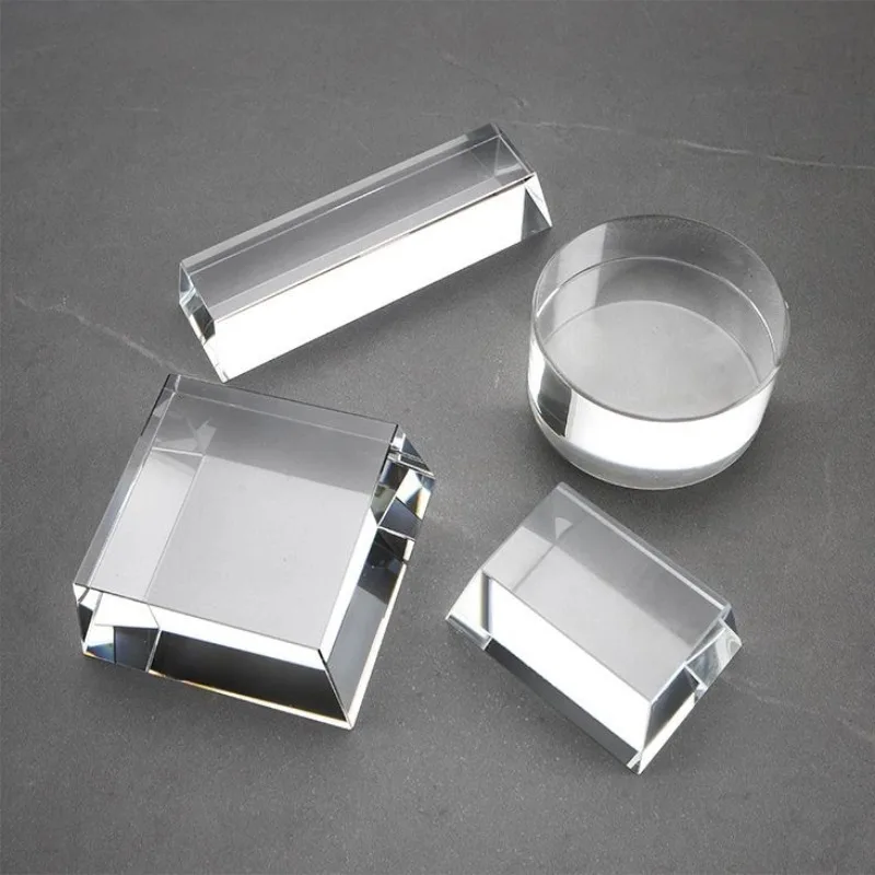 قاعدة زجاجية كريستالية شفافة، قاعدة مستطيلة شبه منحرفة سوداء، مجوهرات مصنوعة يدويًا، رف عرض لتخزين الخاتم