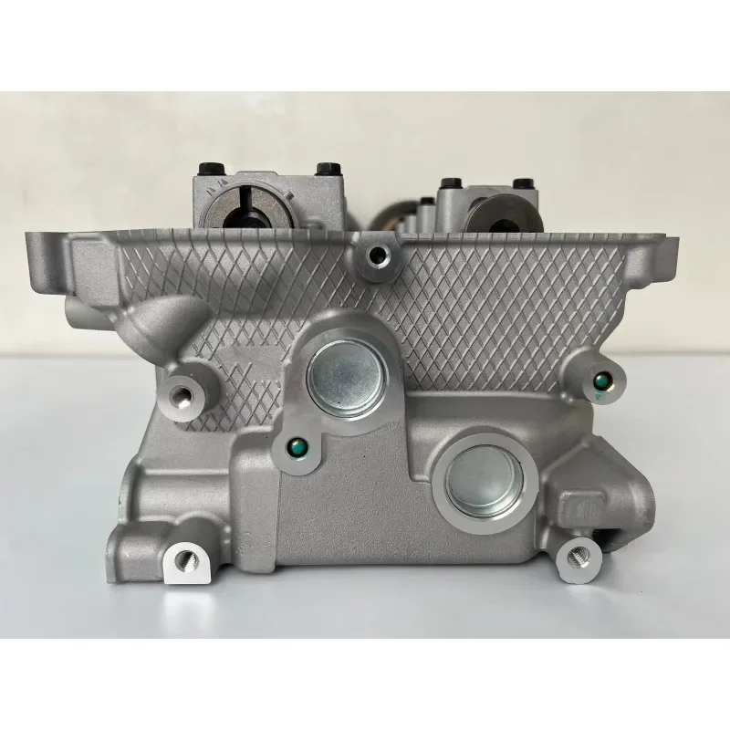 Cylinder head 1005-C643 for Sport L200 2.4 DI-D four-wheel drive 1005C961 Culata Cabezote 1005C644 car