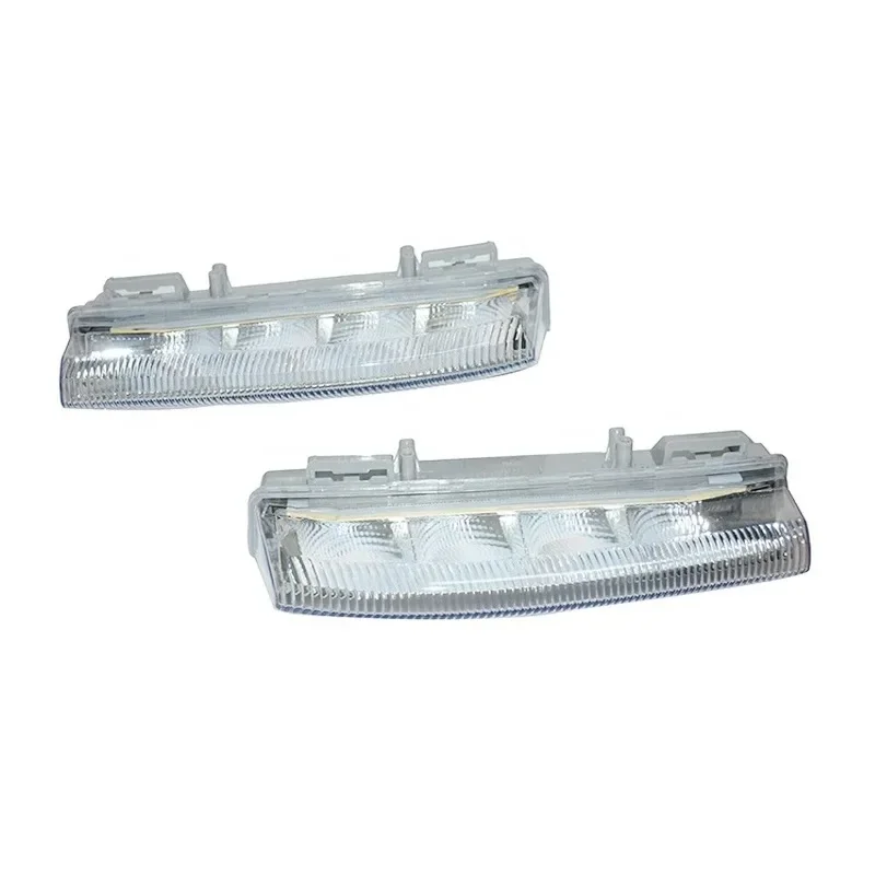 2049068900 2049069000 A2049068900 A2049069000  Front Daytime Running Light Fog Lamp 1Pair for Mercedes Benz W204 S204 C350 W212