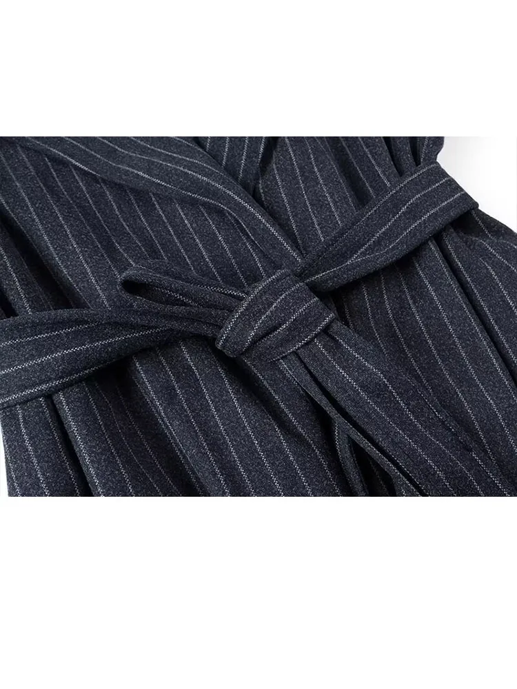 เสื้อแจ็คเก็ตแฟชั่นผู้หญิง HH รุ่นปี 2025 แบบอเนกประสงค์ ความยาวปานกลาง พร้อมผ้าคลุมไหล่  ลำลอง ผูกโบว์ ลายทาง แขนยาว มีกระเป๋า