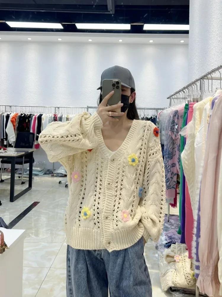 Heavy Industry Hollow-out Sweaters Cardigan 2023 Autumn Winter New V-neck Feminine Loose Cute Youth-Looking Knitted Coats