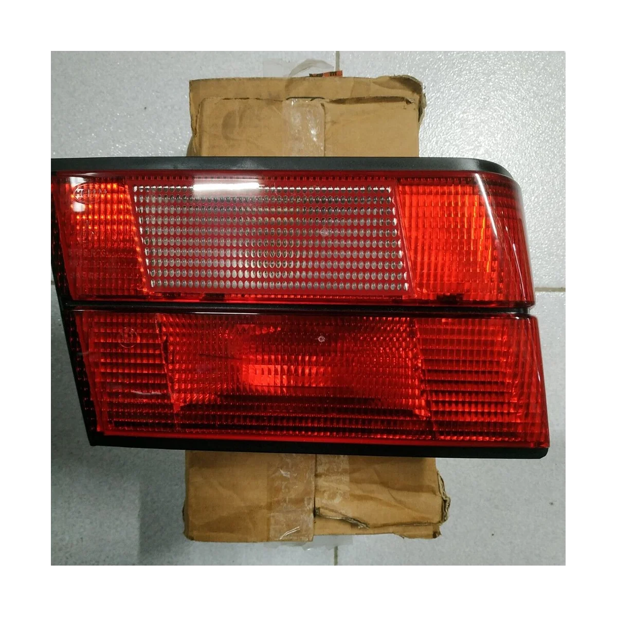 1 Pair Combined Tail Light (LH+RH) for BMW 5 Series E34 Rear Brake Light Turn Signal Light 63211384011 63211384012