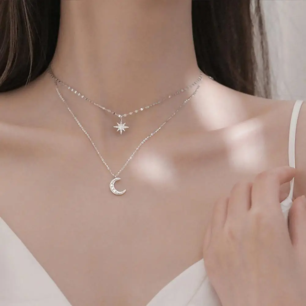 Star Moon Choker Necklace Double Layer Necklace Set for Women Twinkle Star Moon Pendant Choker Rhinestone Clavicle Chain Jewelry