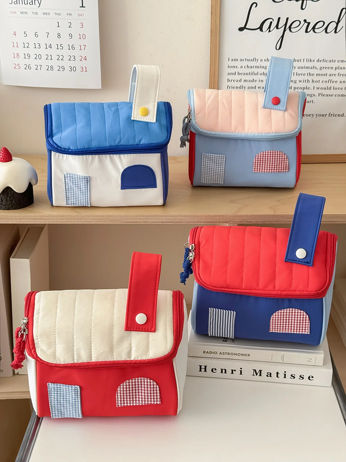 Cute Dopamine Large Capacity Portable High-Value Travel Toiletry Storage Bag House Makeup Bag