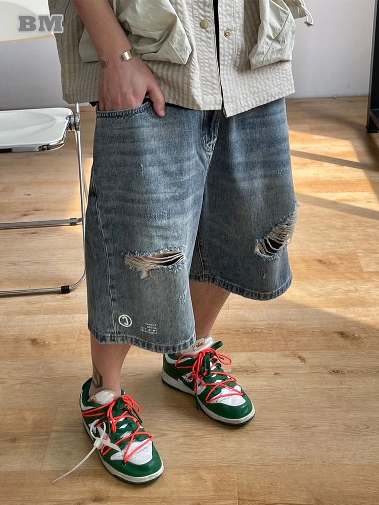 

Summer Korean Hip Hop Ripped Denim Shorts For Men Clothing Harajuku Streetwear Skateboard Jeans Kpop Fashion Baggy Pants Male