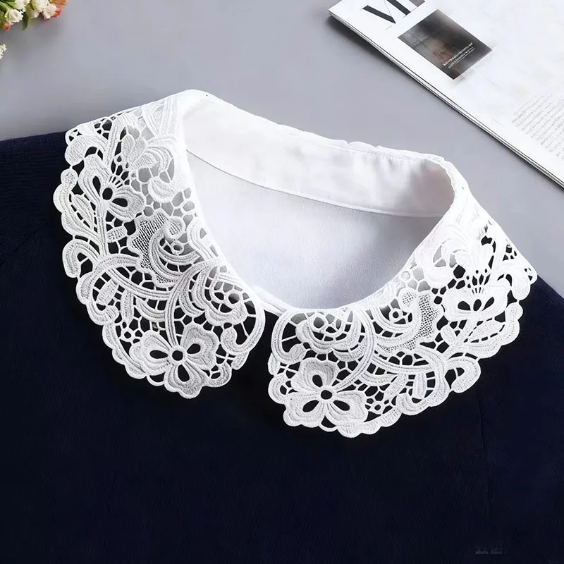 Black/White Hollow Out Embroidery Shirt Fake Collar for Womens Suit Removable Round Neck Shirt Detachable Collars Decorative