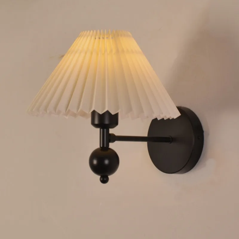 Nordic Retro Wall Lamps Fan-shaped Pleated Creative Art Lights Living Dining Room Bedroom Bedside Stairs Home Decoration Sconces