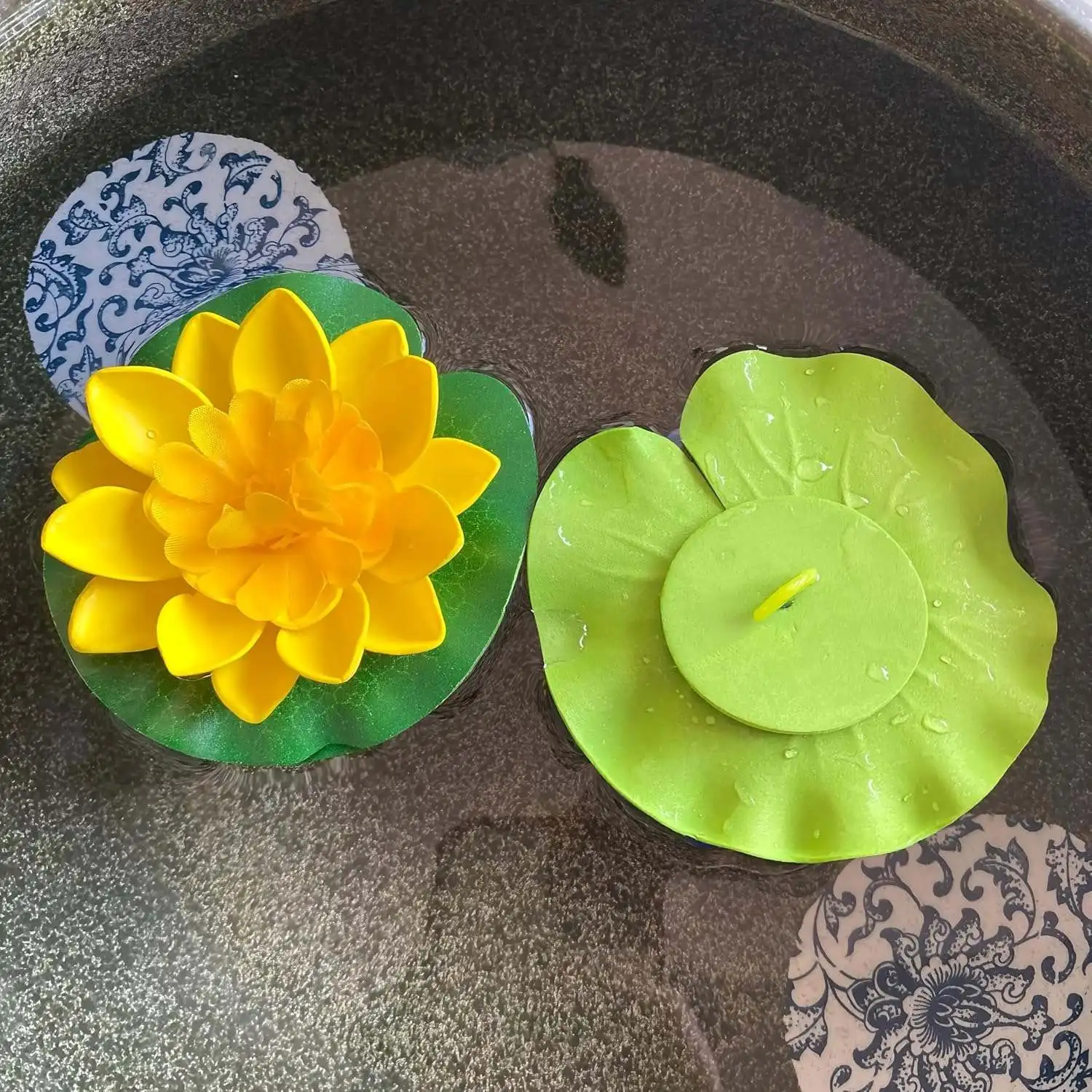 8 Stück Künstliche Schwimmende Schaumstoff-Lotusblumen mit Wasserlilienblättern, Lebensechte Ornamente für Haus, Garten, Teich, Indische Dekorationen, Geschenke – Detail 3