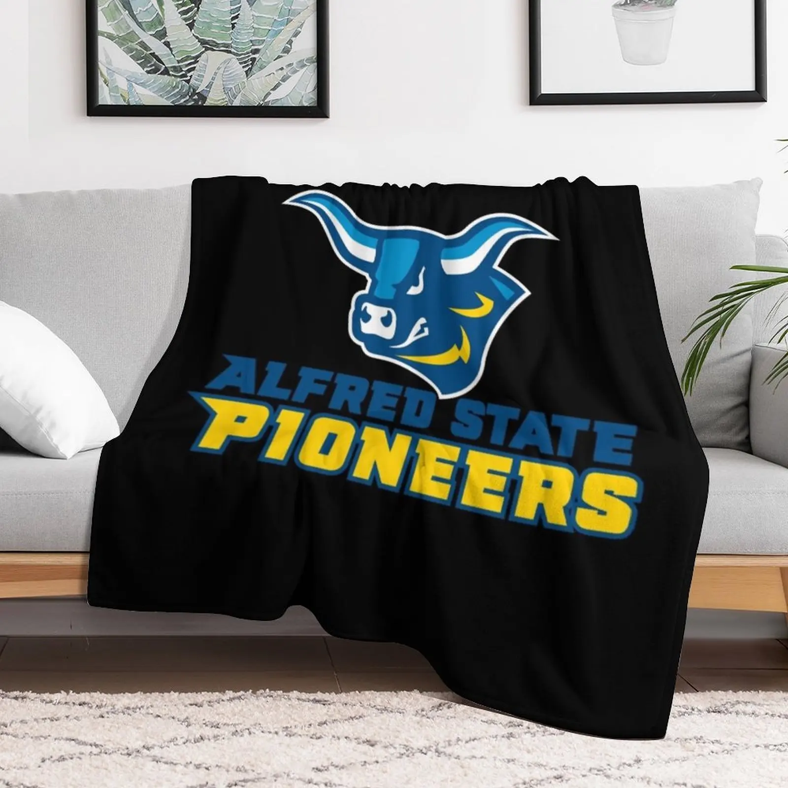 alfred logo-shirt state pioneers Throw Blanket Compact Warm Blanket for Car Road Trip