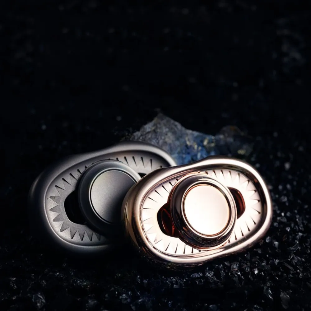 Black Mirror Design EDC Sandworm Fidget Spinner Metall Fidget Toy Erwachsene Zweiklingen Fidget Spinner Stressabbau Spielzeug Gyro