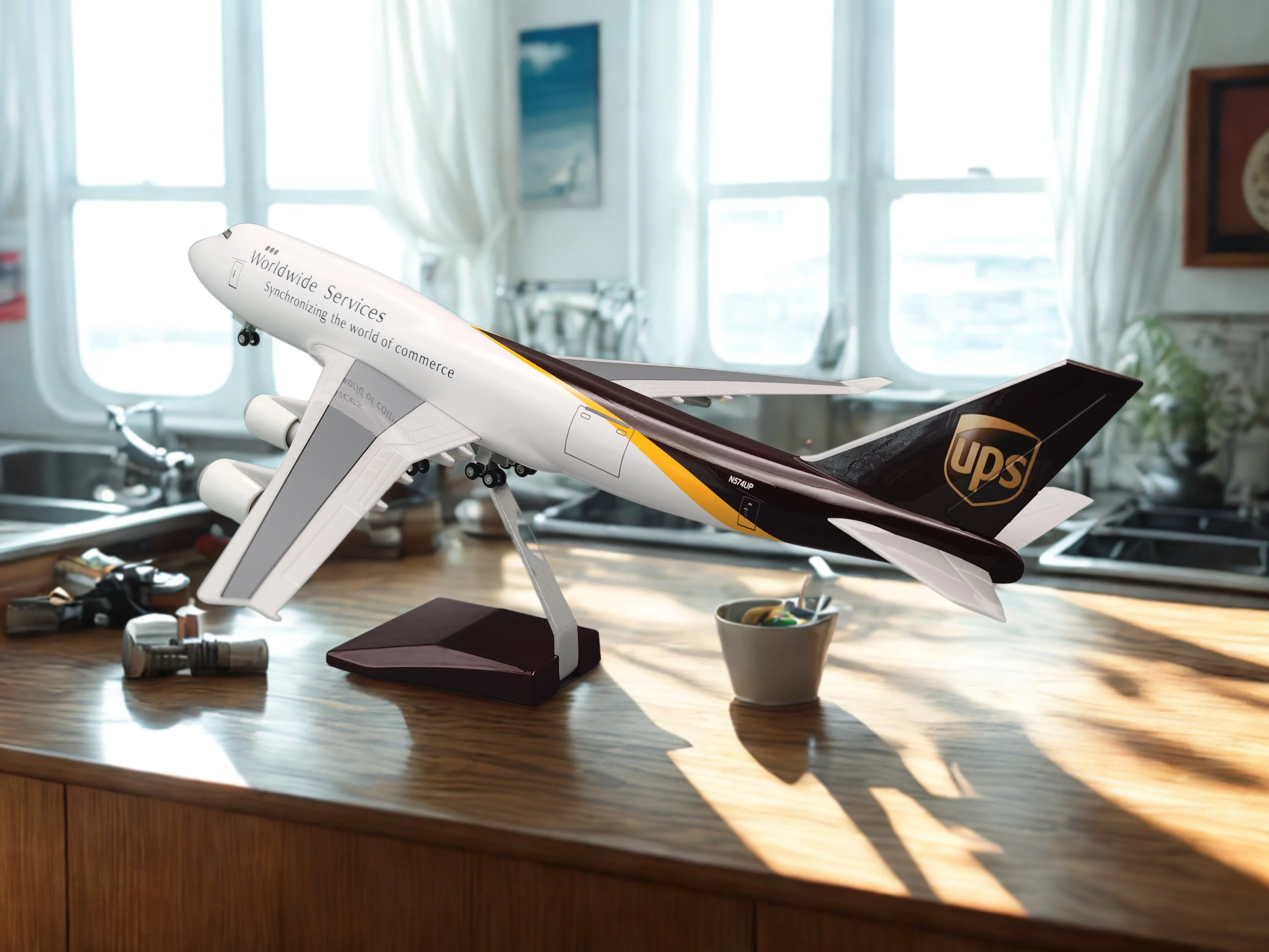 

Aircraft model toy Diecast Metal 47CM B747 UPS Freighter Airplane Model with Stand 747 Model Plane Desktop Display or Model