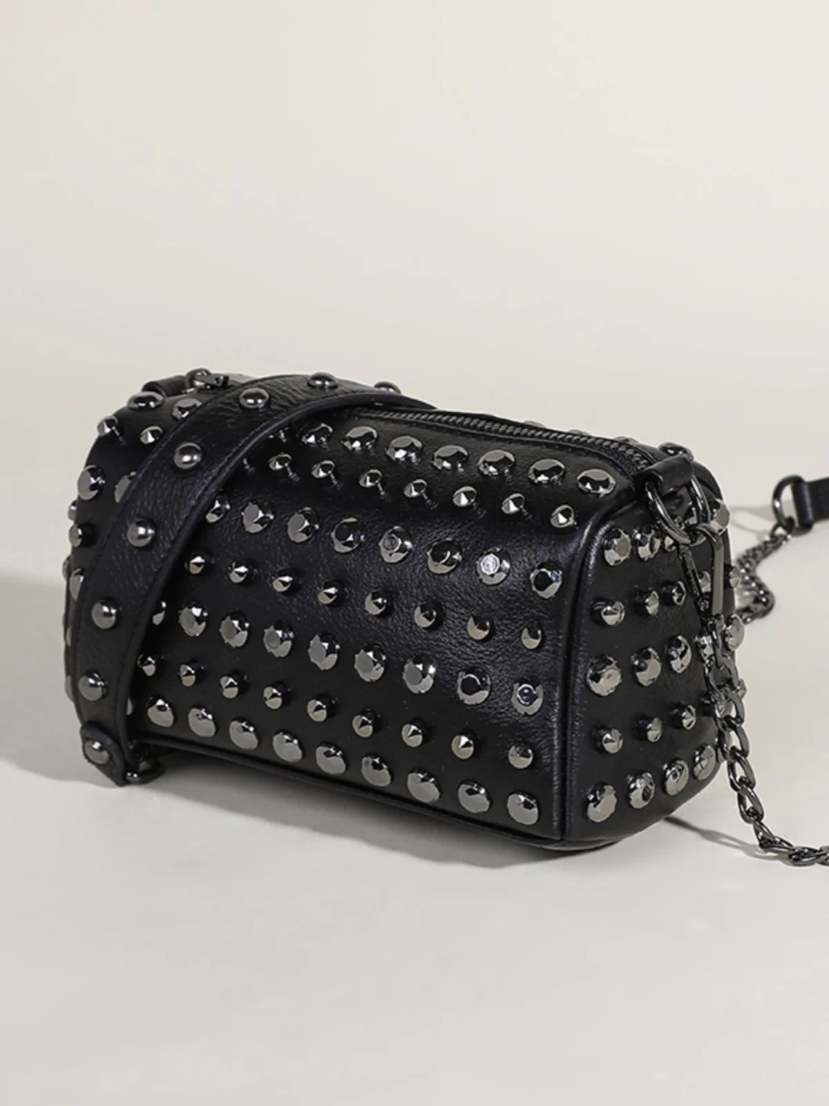 bolso-de-hombro-de-cuero-estilo-urbano-moderno-para-mujer-bolso-de-mano-en-forma-de-almohada-con-correa-de-cadena-bolso-cru