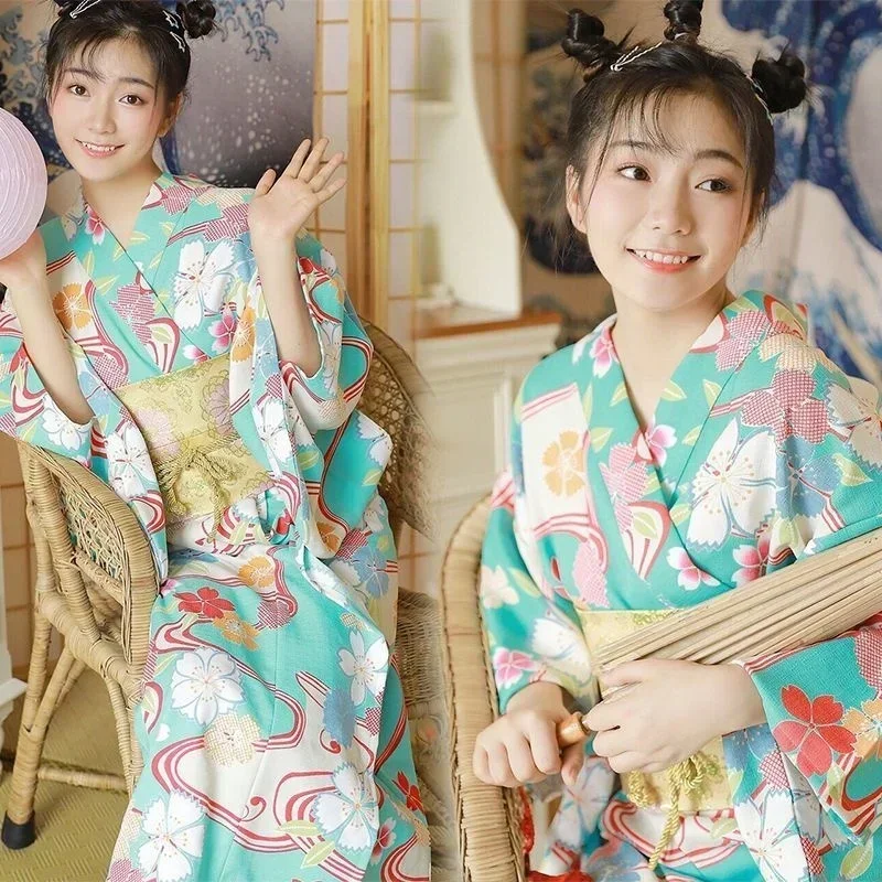 

Kimonos Woman 2023 Japanese Kimono Cardigan Cosplay Shirt Blouse Japanese Yukata Female Summer Beach Kimono Photography Clothes