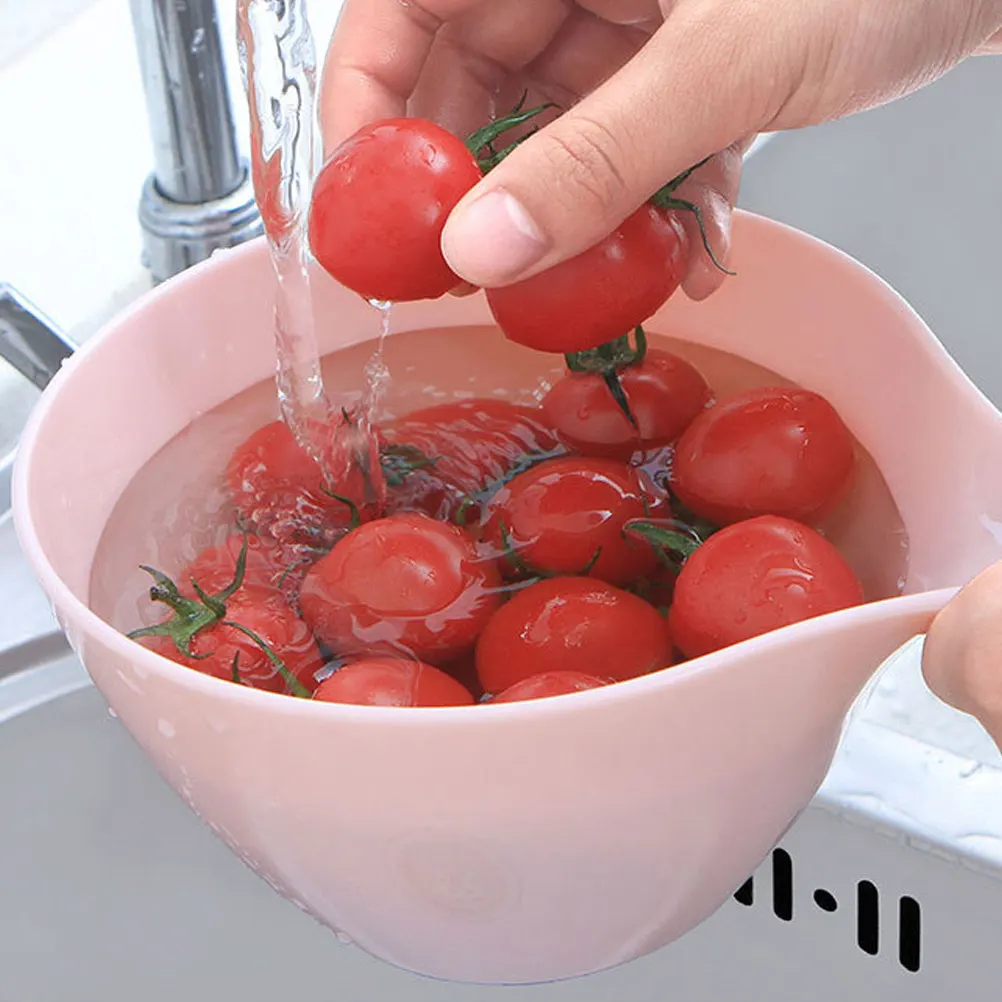 

1Pcs Thickened Plastic Water Ladle Wide Handle Multipurpose Water Scoop for Household Use Bath Shampoo Garden Watering Kitchen