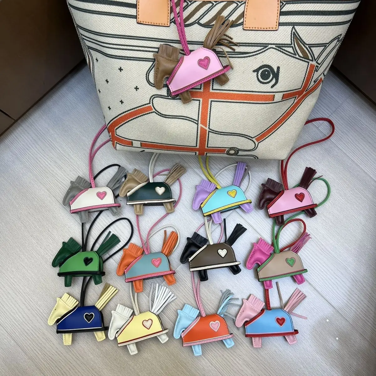 

2026 New Fashion Flying Pony Keychain Bag Charm Heart Genuine Leather Tassel Cape Sheepskin Car Pendant Cute