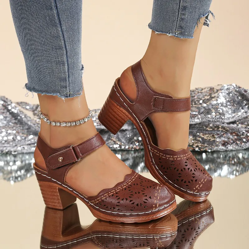 2026 New Ladies Shoes Closed Toe Women's Sandals Fashion Hollow Out Summer Retro Casual Plus Size Best Seller Heeled Sandals